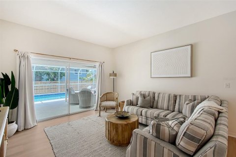 House in Sarasota, Florida 3 bedrooms, 220.09 sq.m. № 1750903 - photo 5