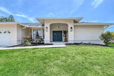 House in Sarasota, Florida 3 bedrooms, 220.09 sq.m. № 1750903 - photo 2