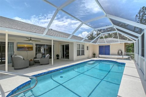 House in Sarasota, Florida 3 bedrooms, 220.09 sq.m. № 1750903 - photo 27