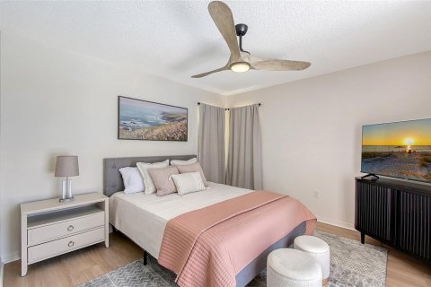 House in Sarasota, Florida 3 bedrooms, 220.09 sq.m. № 1750903 - photo 20