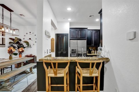 Townhouse in Miramar, Florida 3 bedrooms, 185.8 sq.m. № 1802719 - photo 16