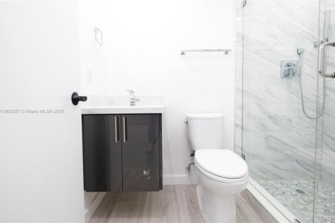 Снять в аренду таунхаус в Уэстон, Флорида 2 спальни, 103.12м2, № 2014919 - фото 23