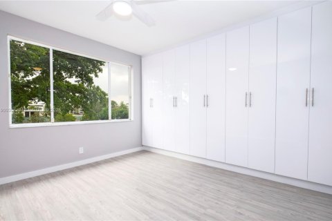 Снять в аренду таунхаус в Уэстон, Флорида 2 спальни, 103.12м2, № 2014919 - фото 20