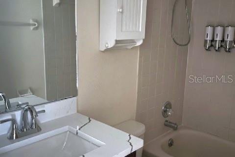 Casa en venta en Tampa, Florida, 4 dormitorios, 178.19 m2 № 1843403 - foto 15