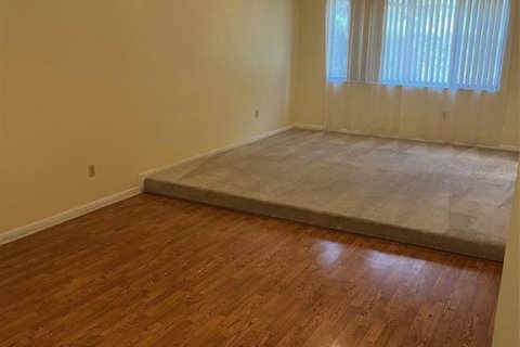Casa en venta en Tampa, Florida, 4 dormitorios, 178.19 m2 № 1843403 - foto 13