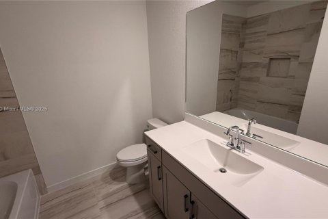 Casa en alquiler en Homestead, Florida, 4 dormitorios, 193.7 m2 № 1931064 - foto 16