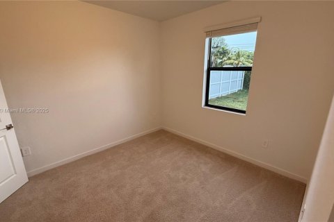 Casa en alquiler en Homestead, Florida, 4 dormitorios, 193.7 m2 № 1931064 - foto 11