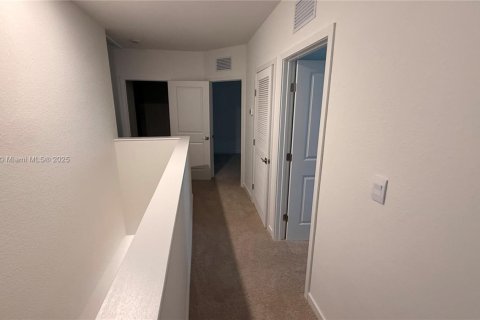 Casa en alquiler en Homestead, Florida, 4 dormitorios, 193.7 m2 № 1931064 - foto 13