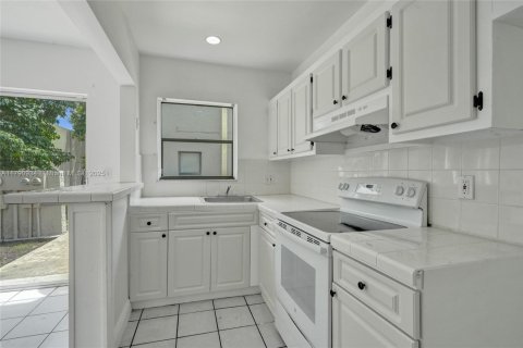 Купить таунхаус в Лодерхилл, Флорида 2 спальни, 94.76м2, № 1739012 - фото 14