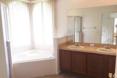 Casa en alquiler en Orlando, Florida, 3 dormitorios, 151.06 m2 № 1900444 - foto 13
