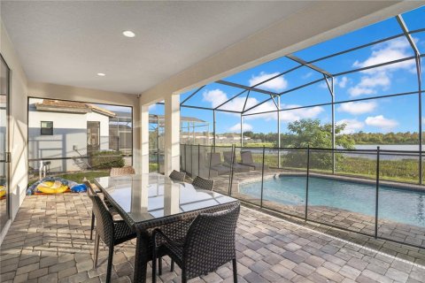 Villa ou maison à vendre à Haines City, Floride: 4 chambres, 223.34 m2 № 2112891 - photo 25