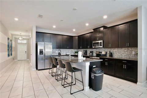 House in STOREY LAKE in Kissimmee, Florida 6 bedrooms, 305.74 sq.m. № 1873358 - photo 4