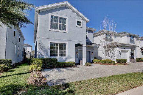 House in STOREY LAKE in Kissimmee, Florida 6 bedrooms, 305.74 sq.m. № 1873358 - photo 3