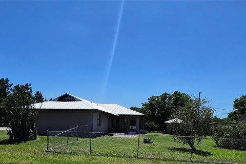 Commercial property in Arcadia, Florida 224.45 sq.m. № 2222674 - photo 2