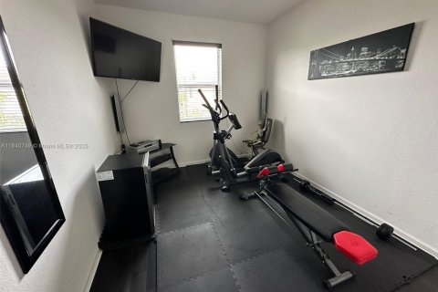 Casa en venta en Homestead, Florida, 4 dormitorios, 239.87 m2 № 1936283 - foto 7