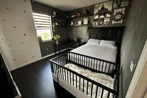 Casa en venta en Homestead, Florida, 4 dormitorios, 239.87 m2 № 1936283 - foto 19