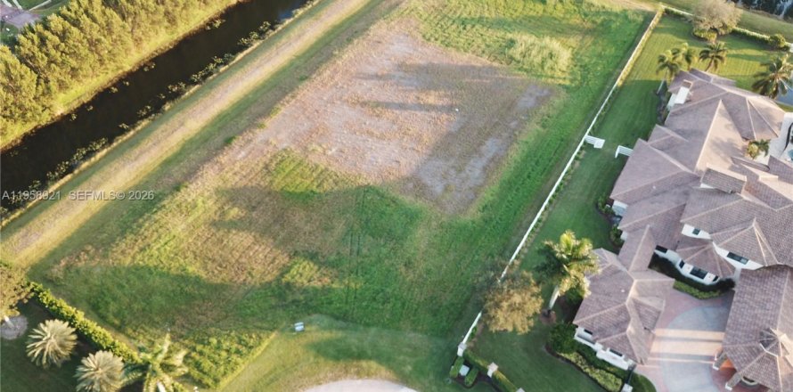 Land in Southwest Ranches, Florida № 2017595