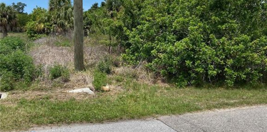 Land in North Port, Florida № 2158790