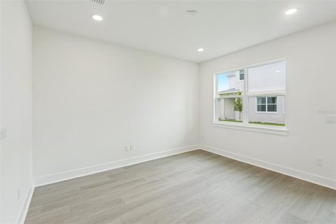 Townhouse in Wesley Chapel, Florida 3 bedrooms, 162.39 sq.m. № 2138307 - photo 11