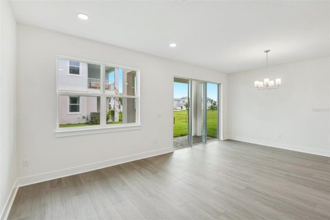 Townhouse in Wesley Chapel, Florida 3 bedrooms, 162.39 sq.m. № 2138307 - photo 10