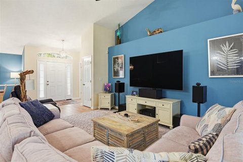 House in New Smyrna Beach, Florida 3 bedrooms, 157 sq.m. № 2151004 - photo 14