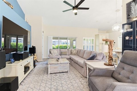 House in New Smyrna Beach, Florida 3 bedrooms, 157 sq.m. № 2151004 - photo 10