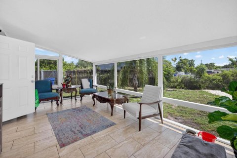 House in Fort Lauderdale, Florida 3 bedrooms, 152.64 sq.m. № 2242257 - photo 5