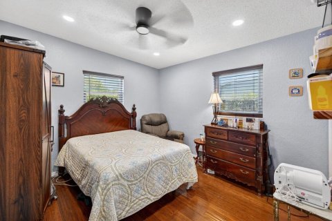 House in Fort Lauderdale, Florida 3 bedrooms, 152.64 sq.m. № 2242257 - photo 21