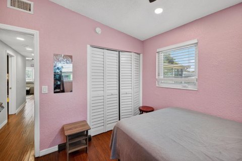 House in Fort Lauderdale, Florida 3 bedrooms, 152.64 sq.m. № 2242257 - photo 26