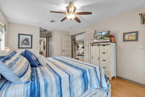 House in Lake Panasoffkee, Florida 3 bedrooms, 158.03 sq.m. № 1837405 - photo 16