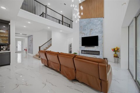Villa ou maison à vendre à Zephyrhills, Floride: 5 chambres, 396.88 m2 № 2216497 - photo 6