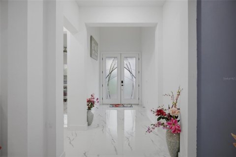 Villa ou maison à vendre à Zephyrhills, Floride: 5 chambres, 396.88 m2 № 2216497 - photo 4