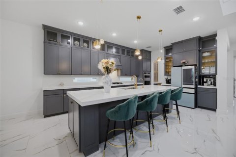 Villa ou maison à vendre à Zephyrhills, Floride: 5 chambres, 396.88 m2 № 2216497 - photo 11