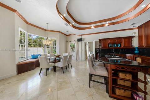 Купить виллу или дом в Майами, Флорида 7 спален, 540.41м2, № 1955884 - фото 12