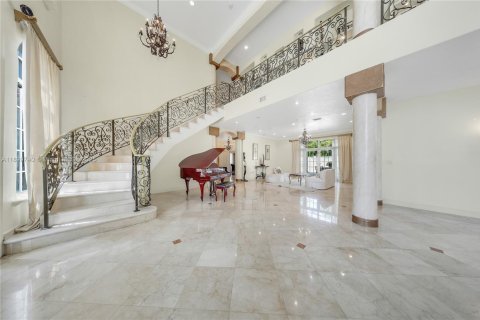 Купить виллу или дом в Майами, Флорида 7 спален, 540.41м2, № 1955884 - фото 6