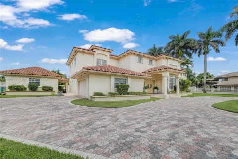 Купить виллу или дом в Майами, Флорида 7 спален, 540.41м2, № 1955884 - фото 4