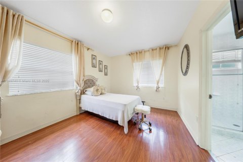 Купить виллу или дом в Майами, Флорида 7 спален, 540.41м2, № 1955884 - фото 29