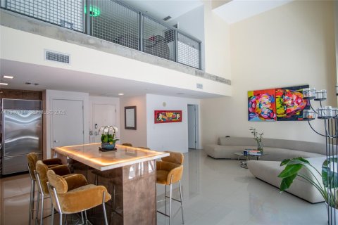 Condo in Miami, Florida, 1 bedroom № 2152998 - photo 4