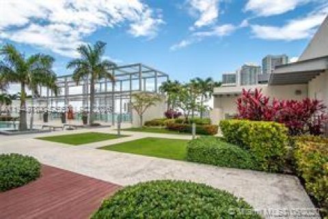 Condo in Miami, Florida, 1 bedroom № 2152998 - photo 19