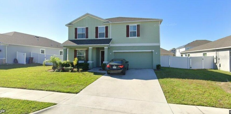 House in Haines City, Florida 5 bedrooms, 255.95 sq.m. № 2156454
