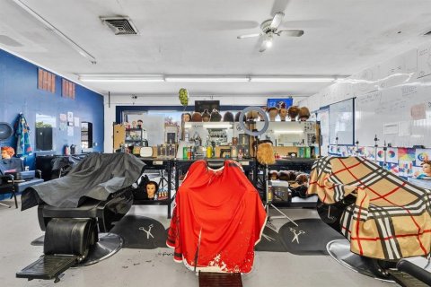 Купить коммерческую недвижимость в Лейкленд, Флорида 222.97м2, № 1724936 - фото 27