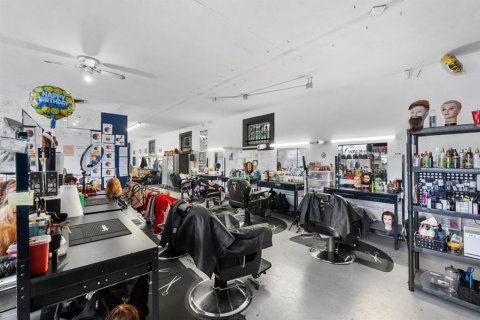 Купить коммерческую недвижимость в Лейкленд, Флорида 222.97м2, № 1724936 - фото 16