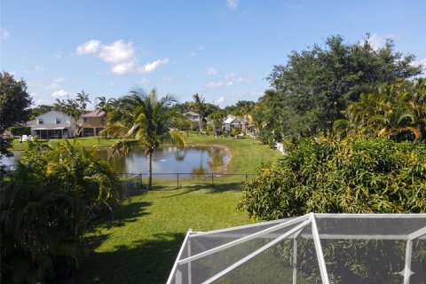 House in Wellington, Florida 4 bedrooms, 221.57 sq.m. № 2114568 - photo 18