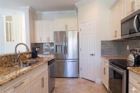 House in Wellington, Florida 4 bedrooms, 221.57 sq.m. № 2114568 - photo 2