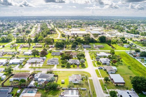 House in Port St. Lucie, Florida 2 bedrooms, 83.61 sq.m. № 2083540 - photo 25