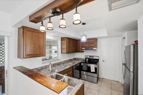 House in Port St. Lucie, Florida 2 bedrooms, 83.61 sq.m. № 2083540 - photo 6