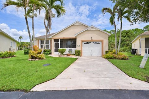 Villa ou maison à Port St. Lucie, Floride 2 chambres, 132.85 m2 № 2370080