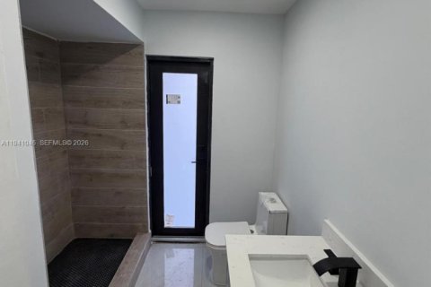 Снять в аренду виллу или дом в Санрайз, Флорида 4 спальни, 162.58м2, № 1999884 - фото 5