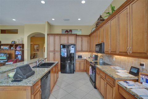 House in Delray Beach, Florida 4 bedrooms, 216 sq.m. № 1830717 - photo 17