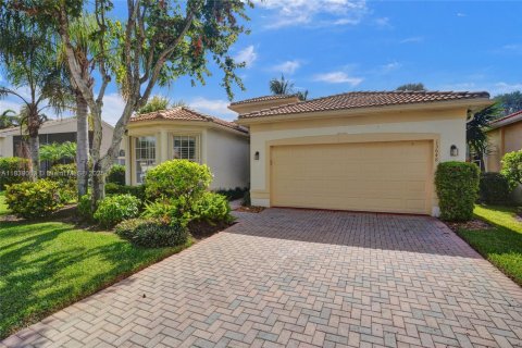 House in Delray Beach, Florida 4 bedrooms, 216 sq.m. № 1830717 - photo 4
